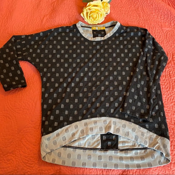 🤍COTTON INNOVATION🖤 High Low Checkered-like Top - Picture 3 of 8